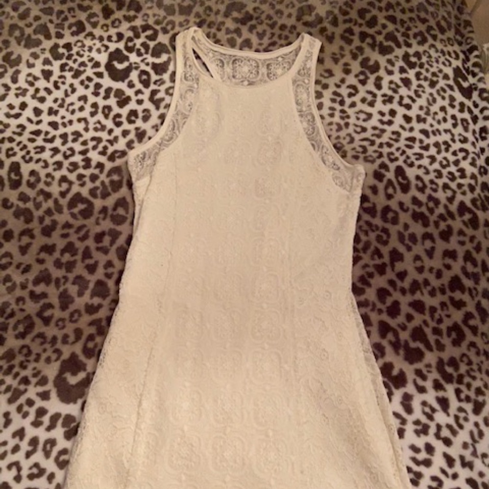 NEVER WORN: White Lace BodyCon Dress